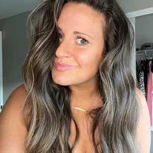 Meet your Posher, Brittney